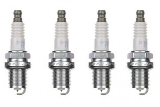 4x NGK 5344 Bougie d’allumage pour MERCEDES SMART MAYBACH STEYR