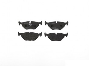 BREMBO P 24 055 Jeu de 4 plaquettes de frein pour FORD MAZDA