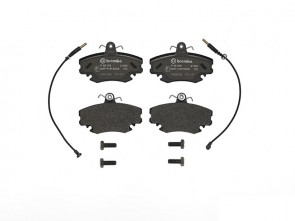 BREMBO P 68 008 JEU DE 4 PLAQUETTES DE FREIN POUR DACIA PEUGEOT RENAULT CITROËN ALPINE FORD