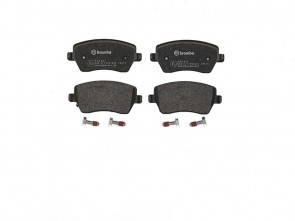 BREMBO P 68 033  JEU DE 4 PLAQUETTES DE FREIN pour  DACIA MERCEDES NISSAN RENAULT